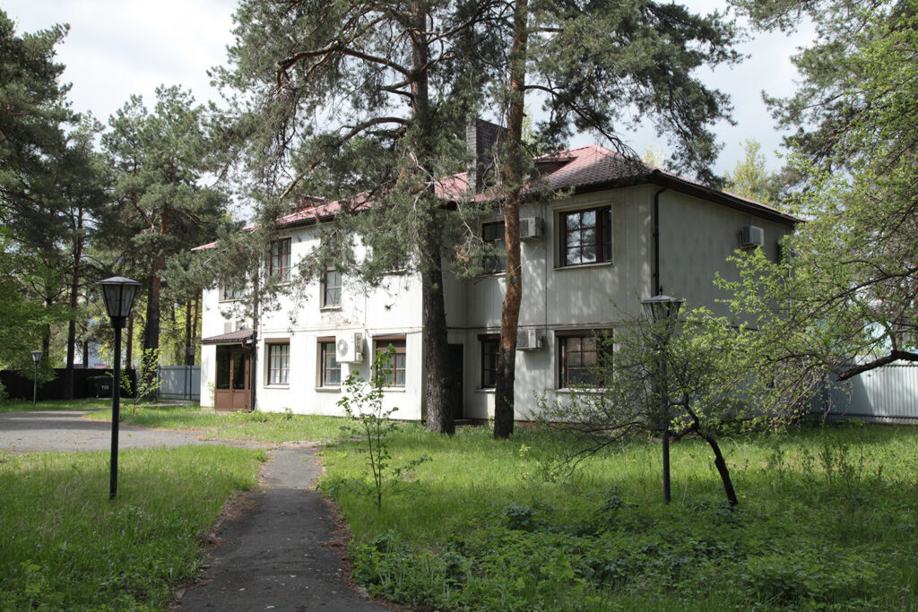 В арт-резиденции «Выкса» пройдут открытые лекции летней школы «Нестабильные соединения»