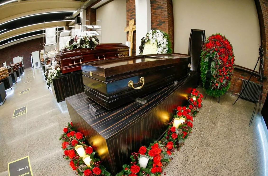 производители похоронной продукции подняли цены на гробы и кресты