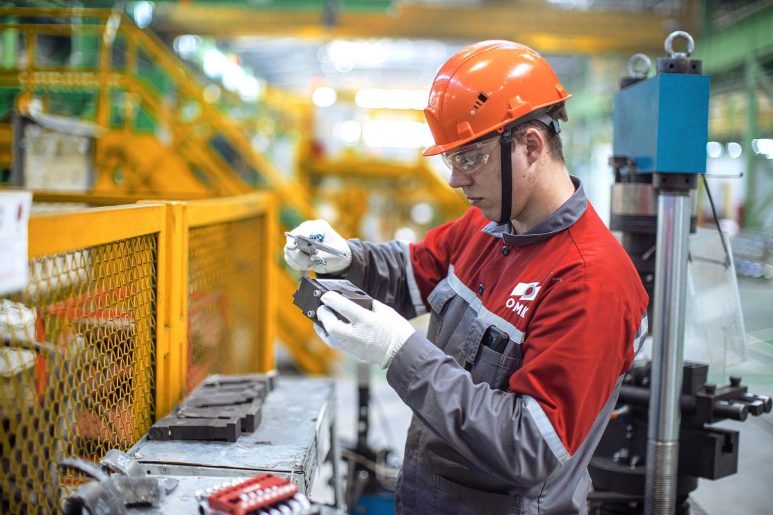 Выксунский завод ОМК увеличивает объемы производства и расширяет штат сотрудников