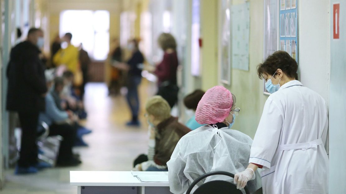 Нижегородские поликлиники переведены на усиленный режим работы: 06:30-23:00