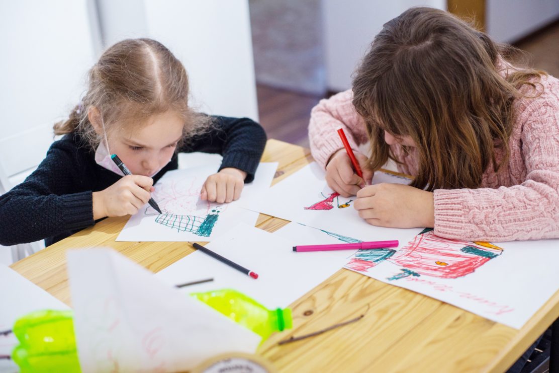 Темы занятий VYKSAAIR KIDS на март