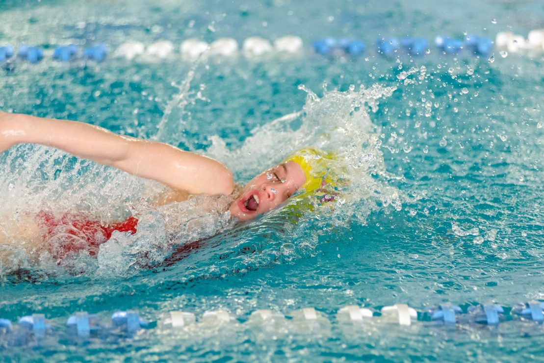 В ФОКе "Баташев- Арена" прошли областные соревнования по плаванию