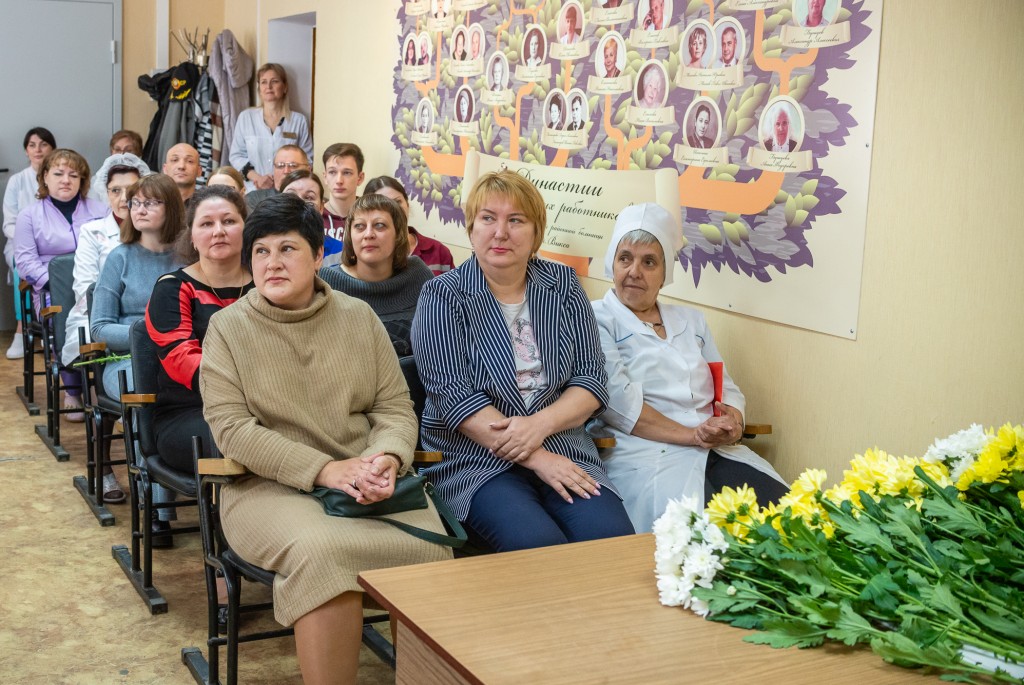 В Выксунской ЦРБ поздравили медсестёр