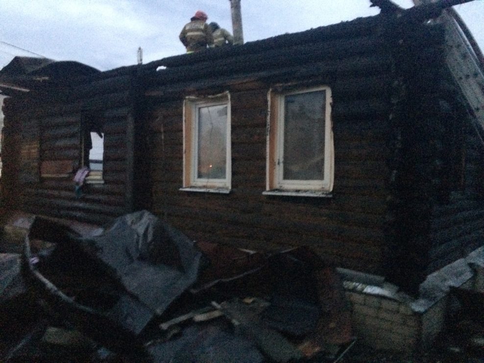 При пожаре в Выксе погиб 1 человек