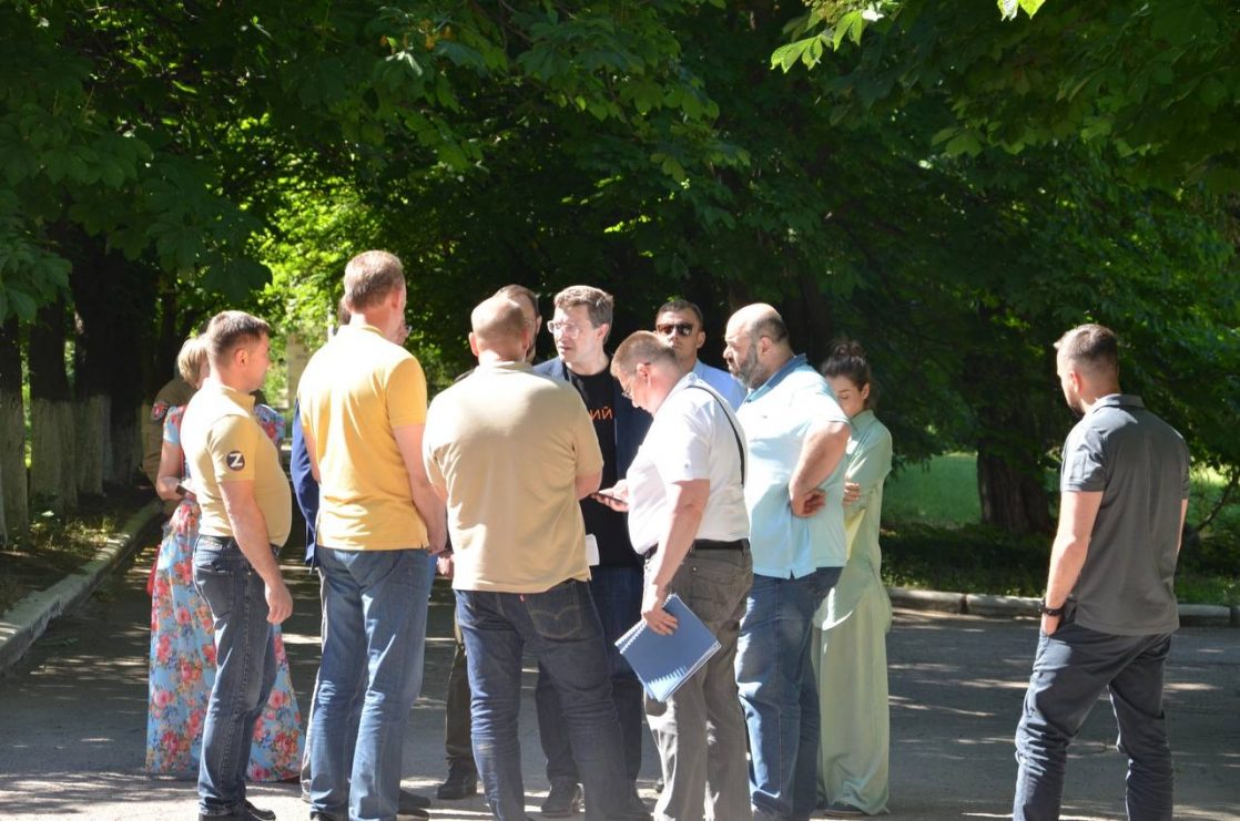 Делегация Нижегородской области посетила социальные и инфраструктурные объекты Большого Харцызска (ДНР)