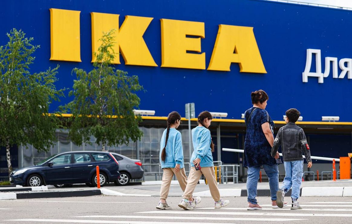 Сеть IKEA не планирует продавать бизнес в России и намерена вернуться в течение двух лет