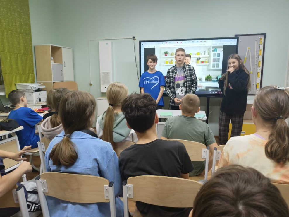 75 нижегородских школьников прошли образовательный интенсив Engineering в детском центре «Лазурный»