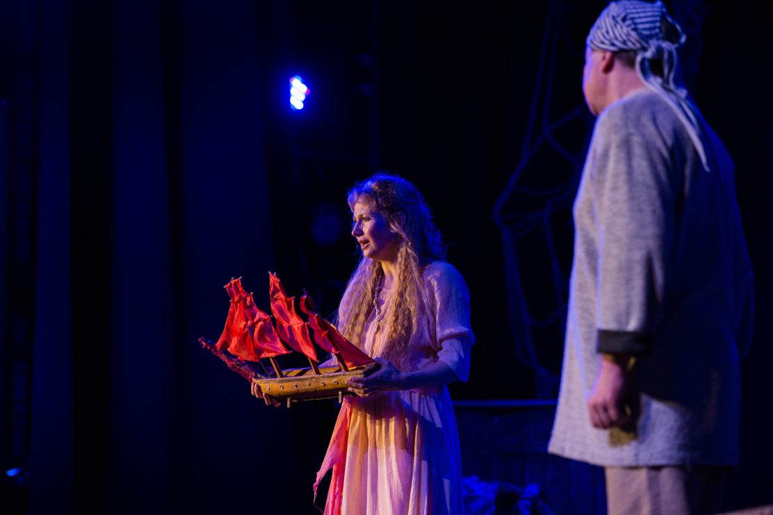 Около 1 000 детей и взрослых посетили новые спектакли «Театральных сезонов ОМК» в Выксе