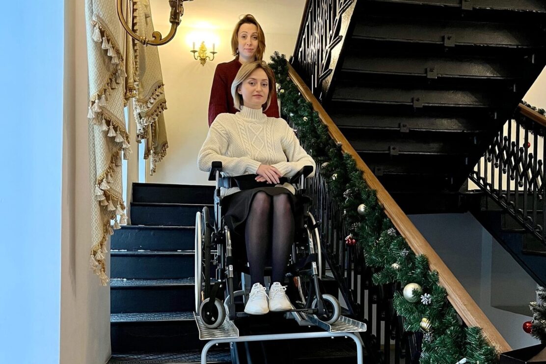 Музей истории ВМЗ приобрел новый подъемник для людей с инвалидностью