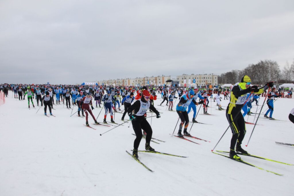 12 тысяч человек приняли участие в массовой лыжной гонке «Лыжня России - 2023» в Нижегородской области