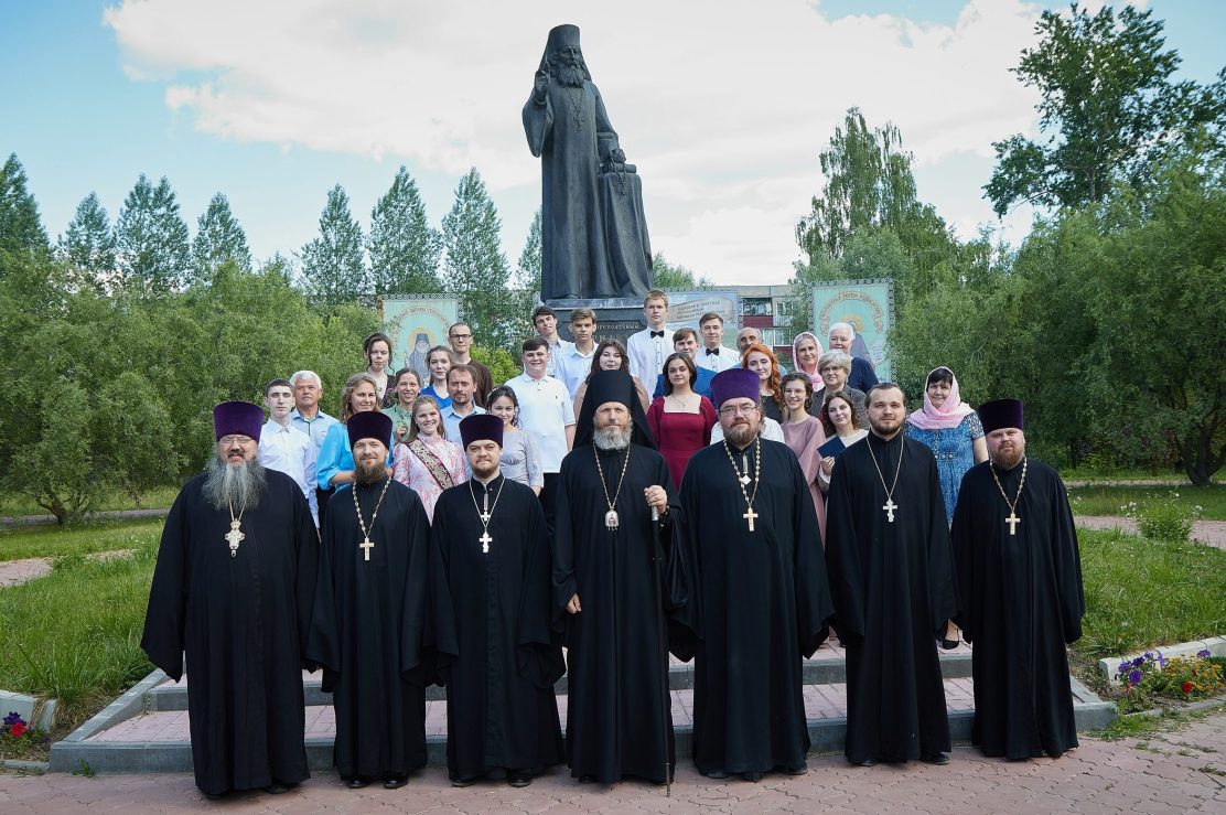 Состоялся юбилейный 25-й выпуск студентов Центра подготовки церковных специалистов Выксунской епархии