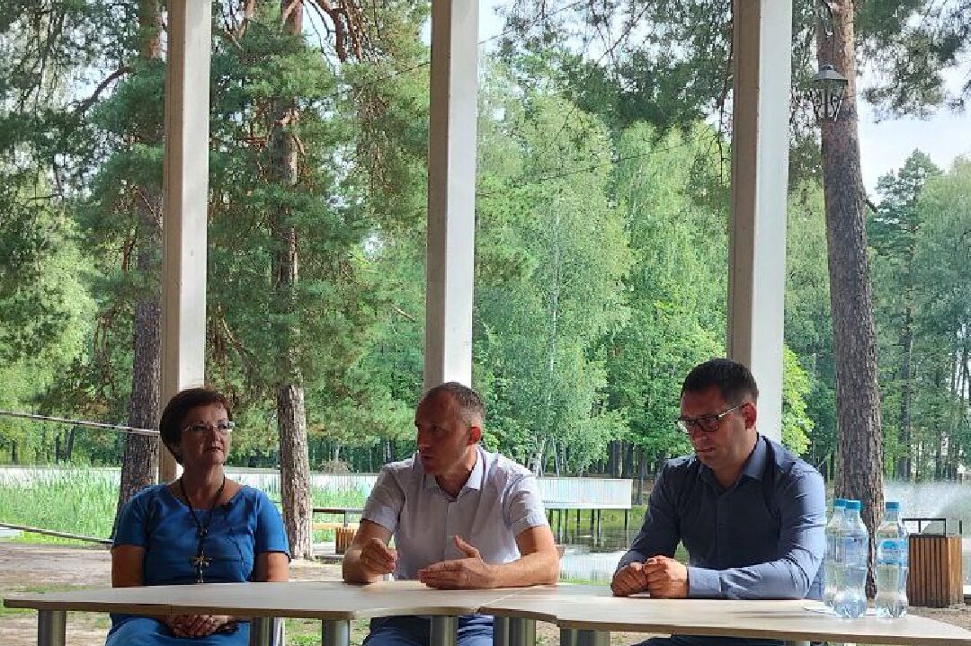 Дмитрий Орлов на встрече с журналистами обсуждали реализацию программы «Формирование комфортной городской среды» в Выксе