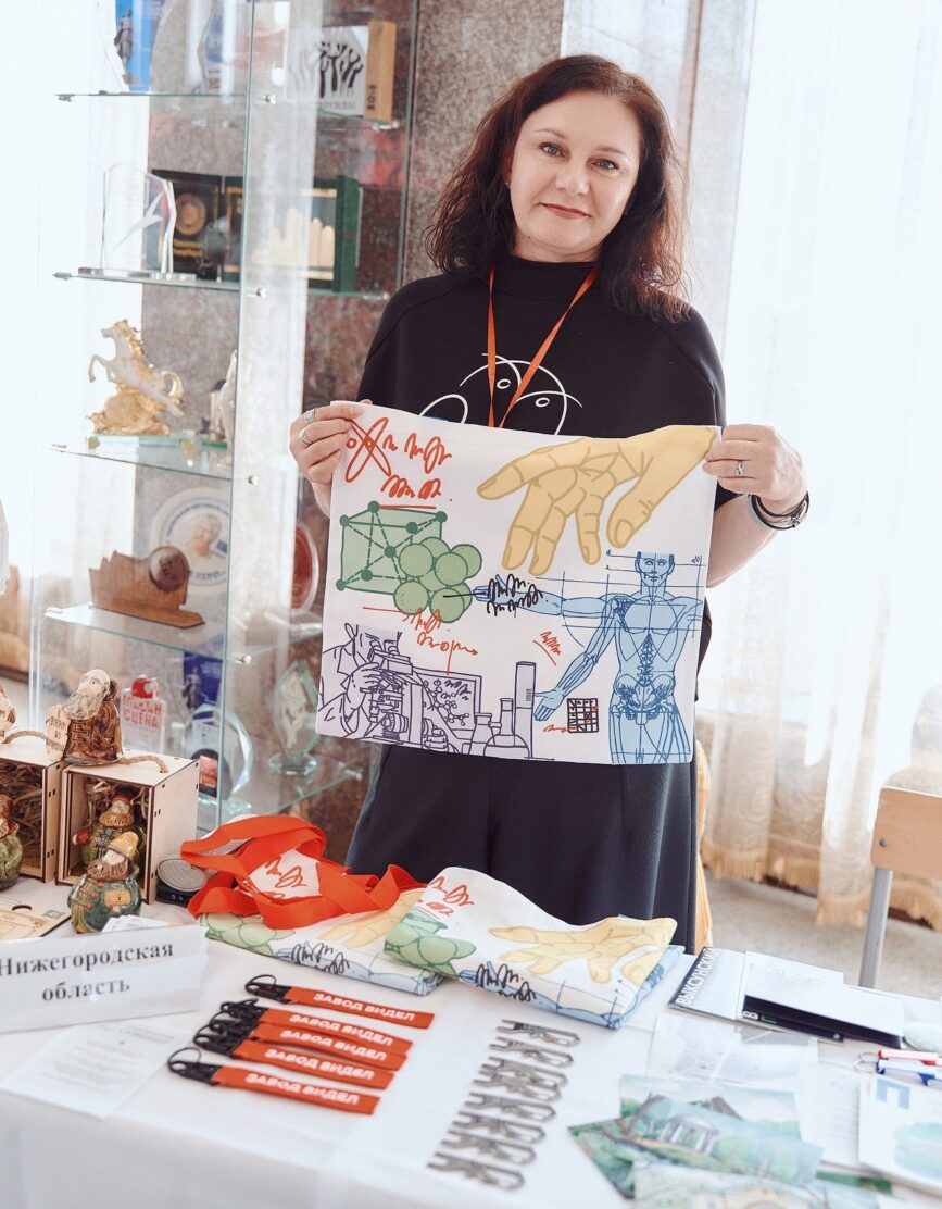 Туристические сувениры ОМК признали лучшими в промтуризме Приволжья и Урала