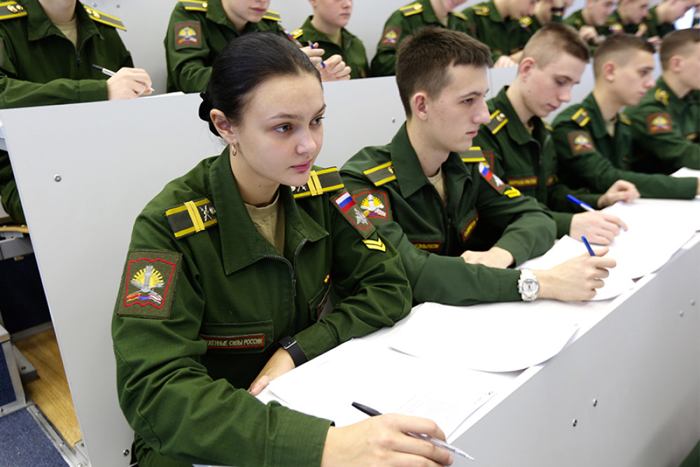 Завершается набор на курсы образовательных учреждений Министерства Обороны РФ