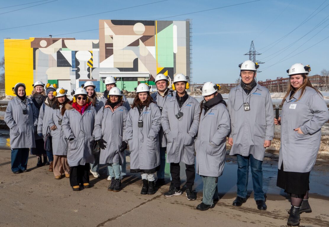 Участники Всемирного молодежного фестиваля познакомились с современным заводом ОМК в Выксе