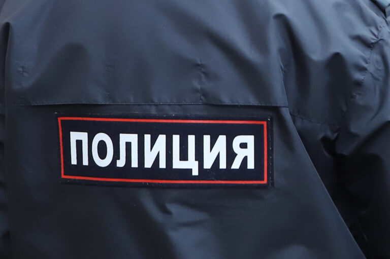 Конфискован автомобиль бывшего сотрудника полиции стоимостью 5,5 млн руб., приобретенный на неподтвержденные доходы