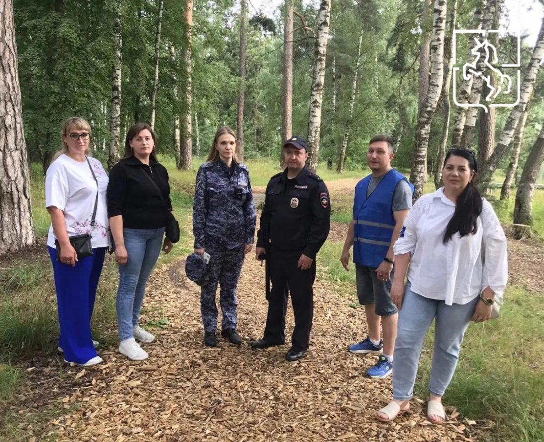 Дружинники патрулировали набережную Верхнего пруда, бульвар ул. Ак. Королева и парк