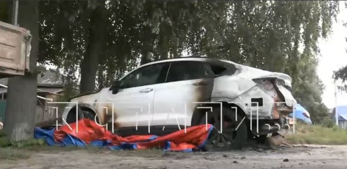Девушка, у которой сначала взорвали машину, а потом подожгли, подозревает в организации преступления депутата городской думы