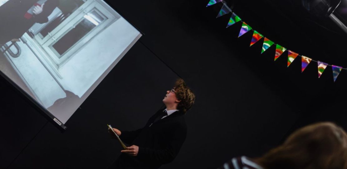 PechaKucha Юность: музыка, волонтерство и повороты не туда!