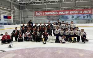 Хоккеисты открыли сезон турнирами.