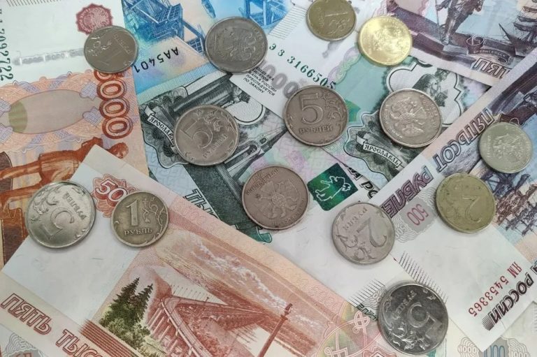 Житель Выксы хотел получить интим-услуги и лишился 4000 рублей