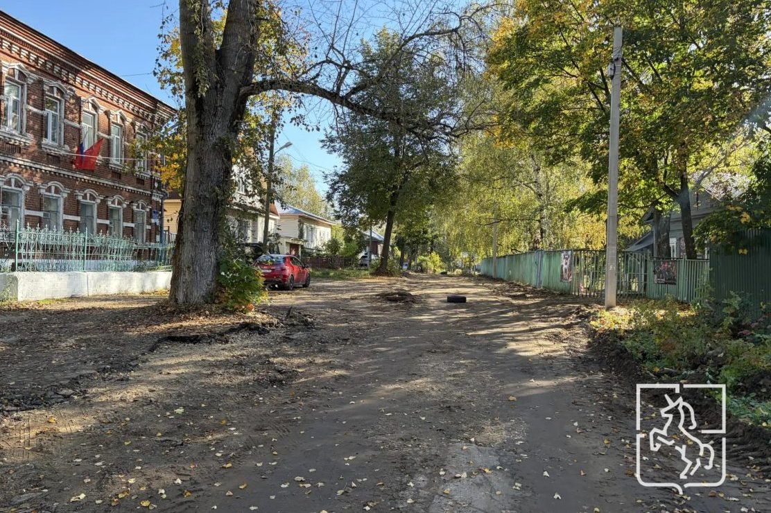 Начат ремонт дороги в переулке Пионера